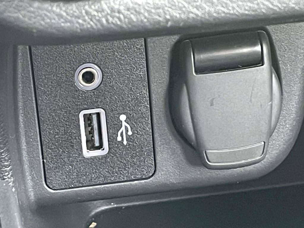 Used 2025 Nissan Versa S w/ S Plus Package image 28