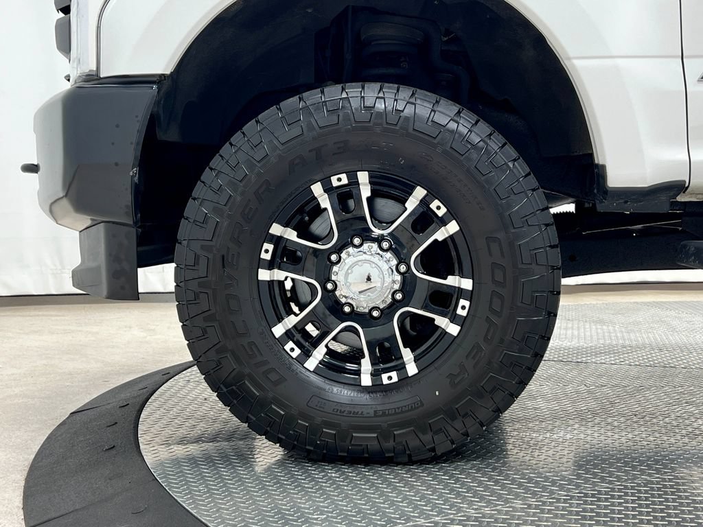 Used 2019 Ford F250 XL w/ Power Equipment Group AWD/4WD image 25