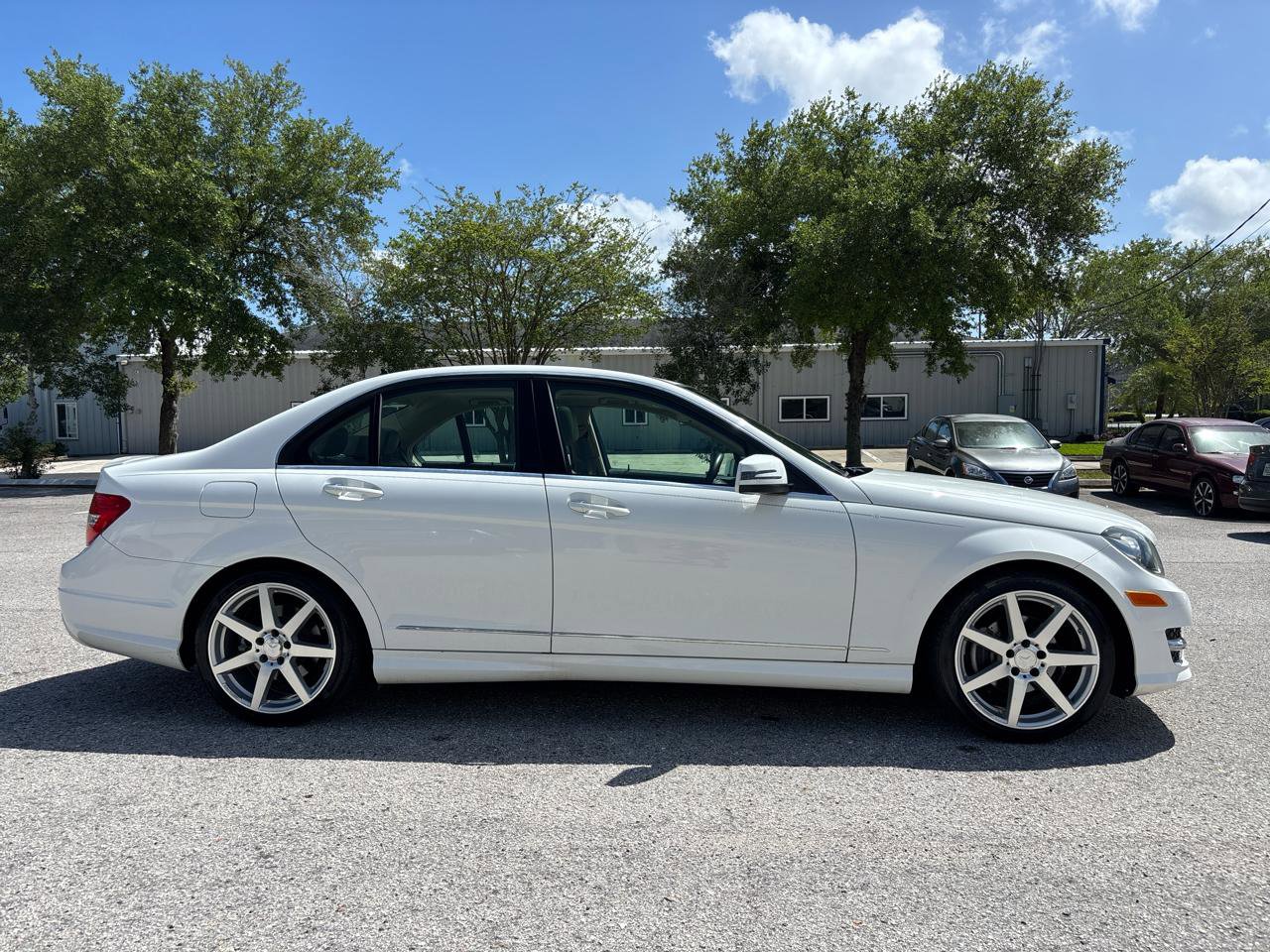 Used 2014 Mercedes-Benz C 250 Sedan image 5
