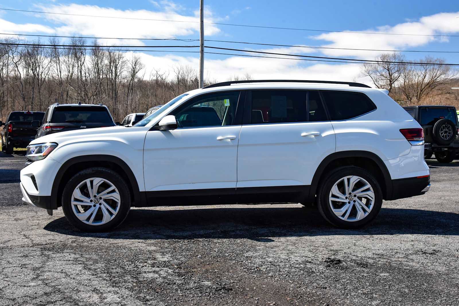 Used 2021 Volkswagen Atlas SE AWD/4WD image 6