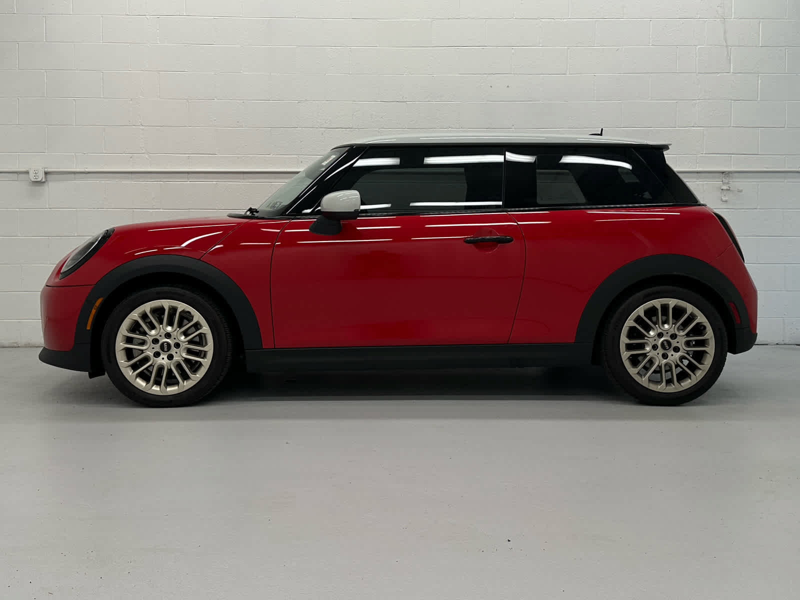 Used 2026 MINI Cooper S FWD image 3