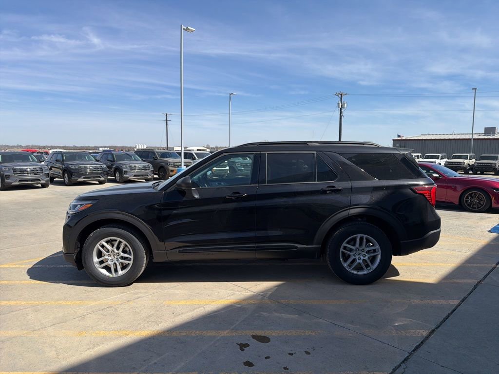 New 2026 Ford Explorer Active AWD/4WD image 4