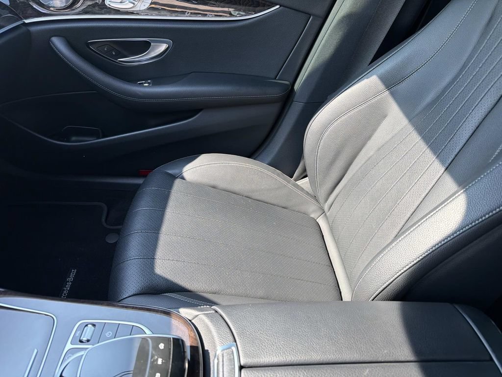 Used 2019 Mercedes-Benz E 300 image 16