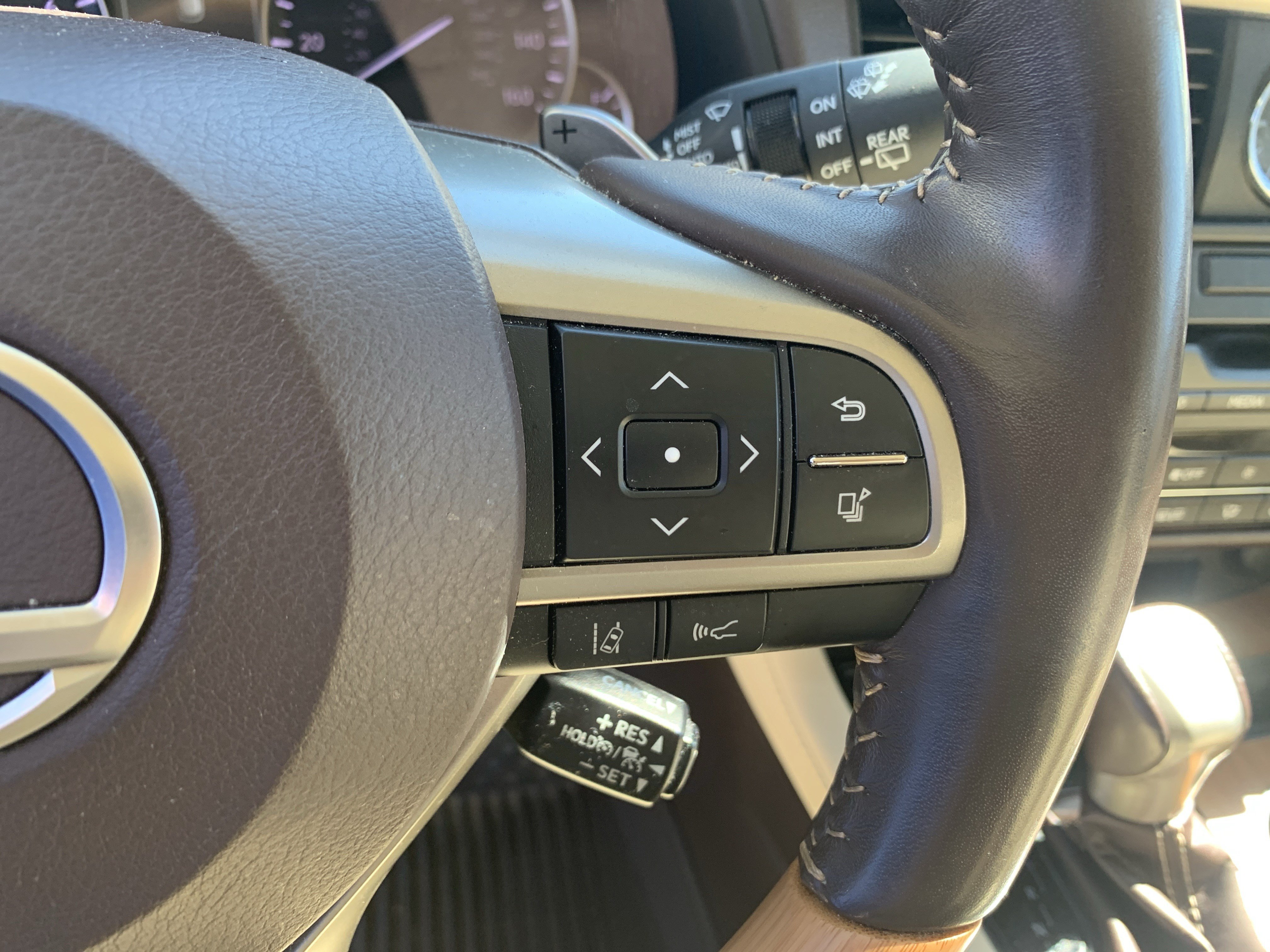 Used 2020 Lexus RX 350 AWD w/ Premium Package image 20