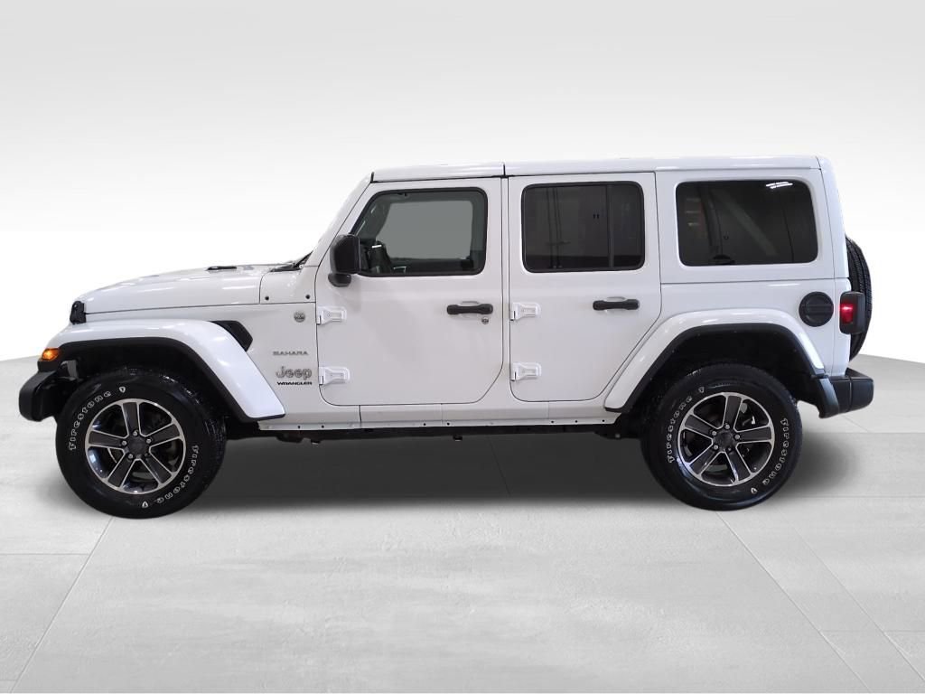 Used 2023 Jeep Wrangler Sahara image 10