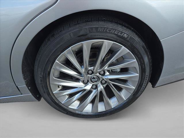 Used 2023 Lexus ES 350 Ultra Luxury w/ Accessory Package (Z2) FWD image 13