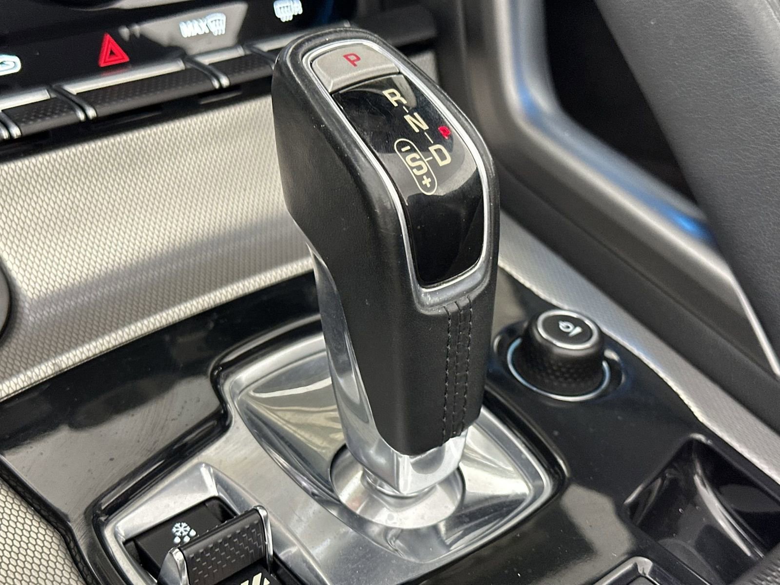 Used 2017 Jaguar F-TYPE Convertible image 24