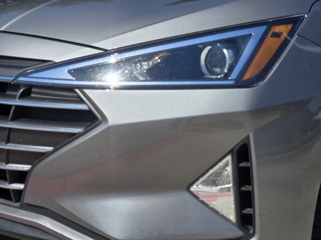 Used 2020 Hyundai Elantra Value Edition w/ Cargo Package (C1) FWD image 9