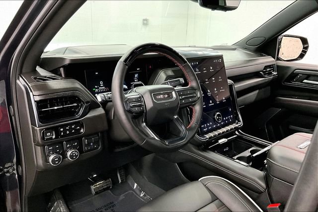 Used 2025 GMC Yukon AT4 Ultimate AWD/4WD image 17