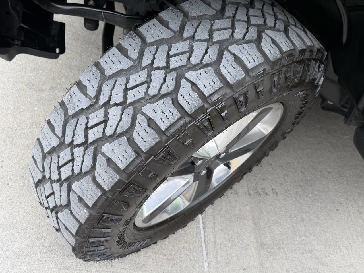 Used 2019 Jeep Wrangler Unlimited Sahara image 14