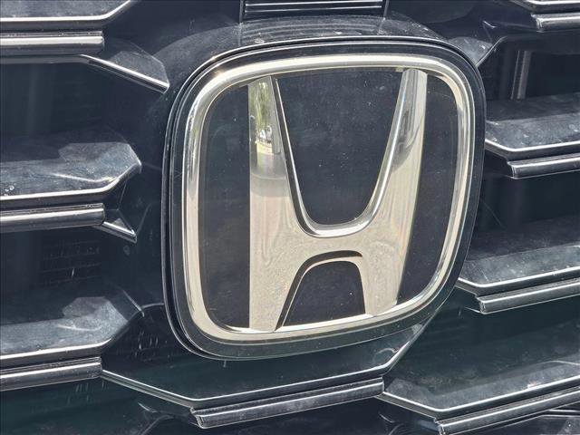 Used 2023 Honda Pilot Touring image 5