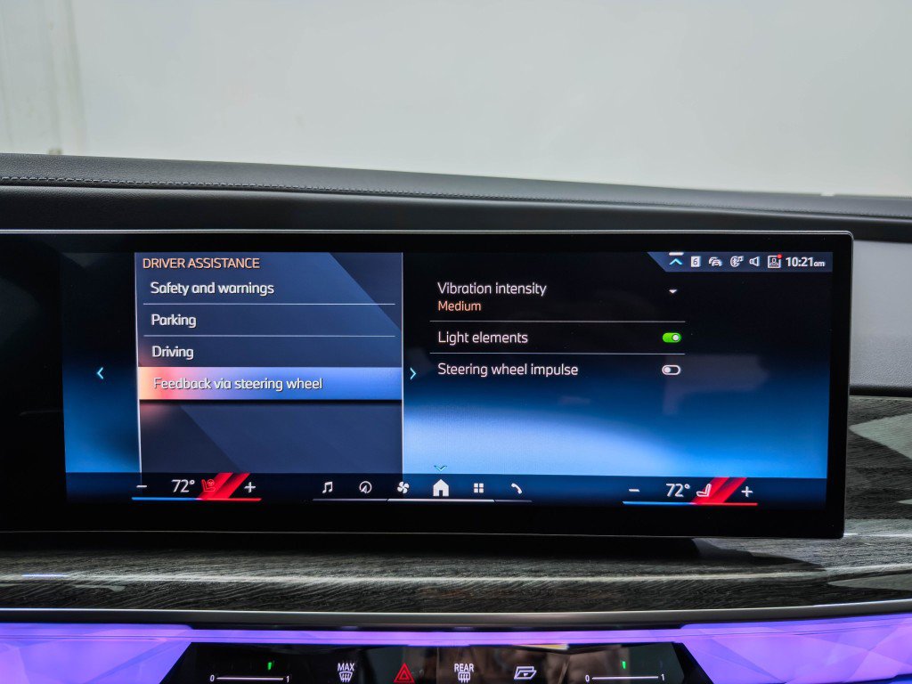 Used 2025 BMW 760i xDrive w/ Executive Package AWD/4WD image 67