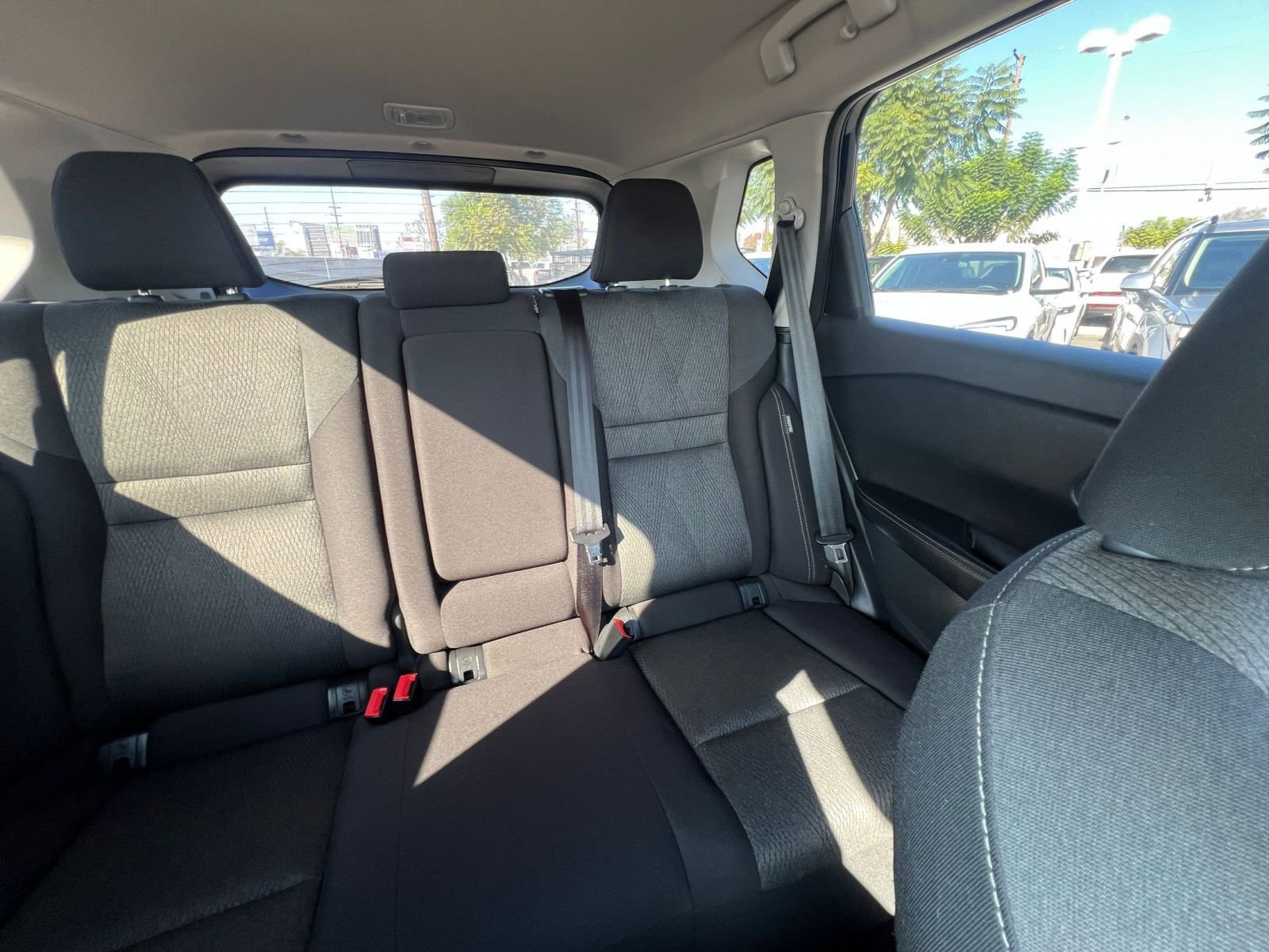 Used 2025 Nissan Rogue SV image 37