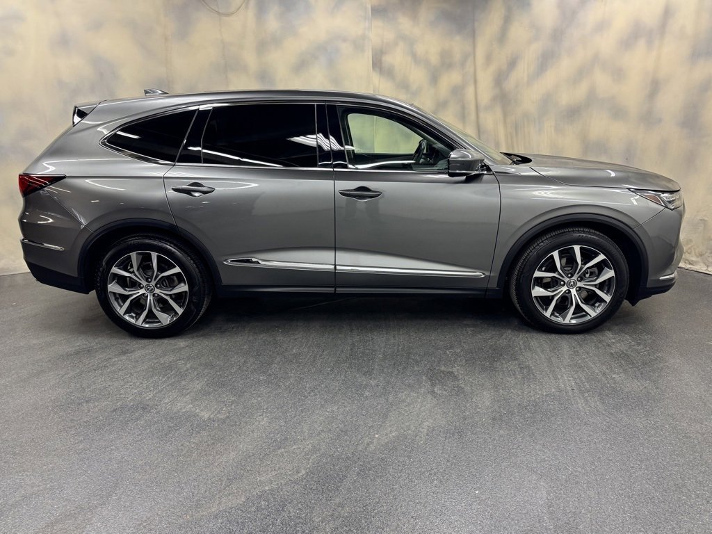 Used 2024 Acura MDX SH-AWD w/ Technology Package image 9