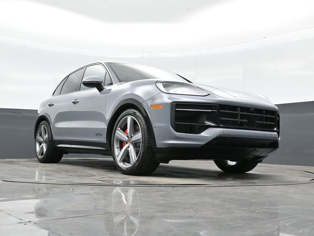 New 2026 Porsche Cayenne GTS image 40