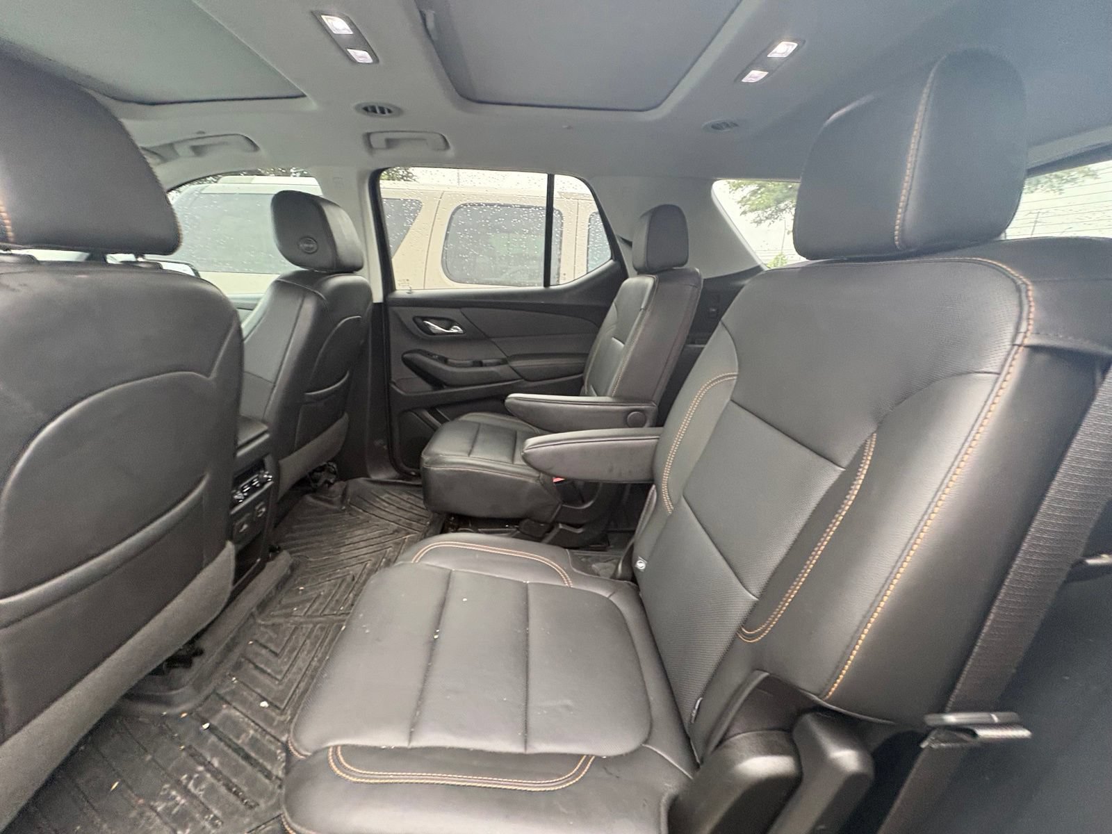 Used 2020 Chevrolet Traverse Premier w/ Redline Edition FWD image 9