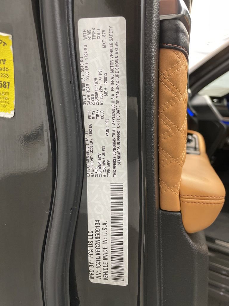 Certified 2022 Jeep Grand Cherokee L Summit w/ Advanced Protech Group IV AWD/4WD image 34