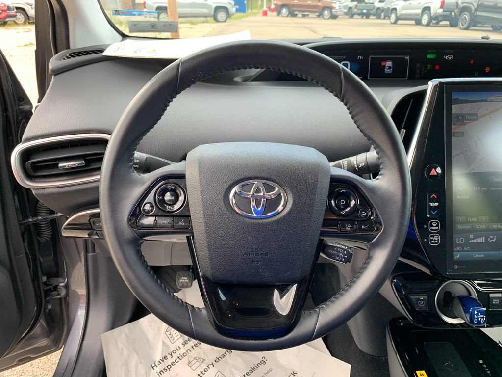 Used 2022 Toyota Prius Prime XLE FWD image 27