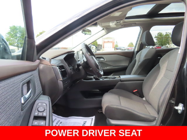 Used 2021 Nissan Rogue SV AWD/4WD image 18