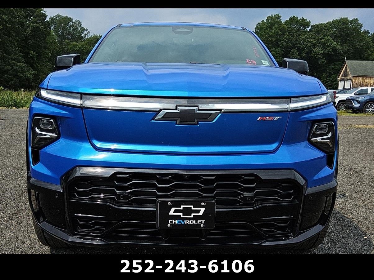 Used 2025 Chevrolet Silverado EV RST AWD/4WD image 7