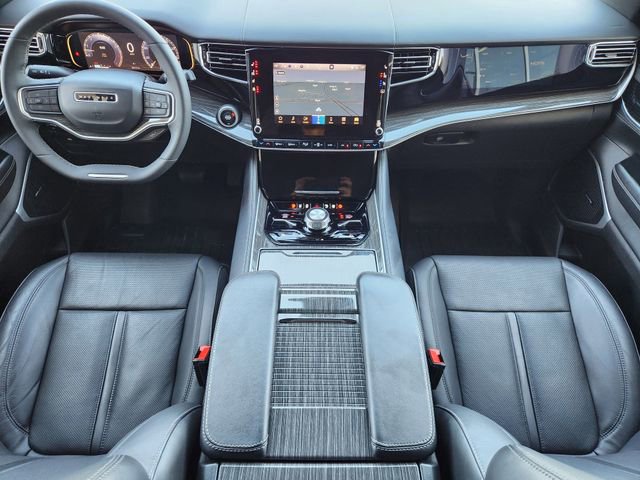 Certified 2022 Jeep Wagoneer Series III w/ Rear Seat Video Group 1 image 25
