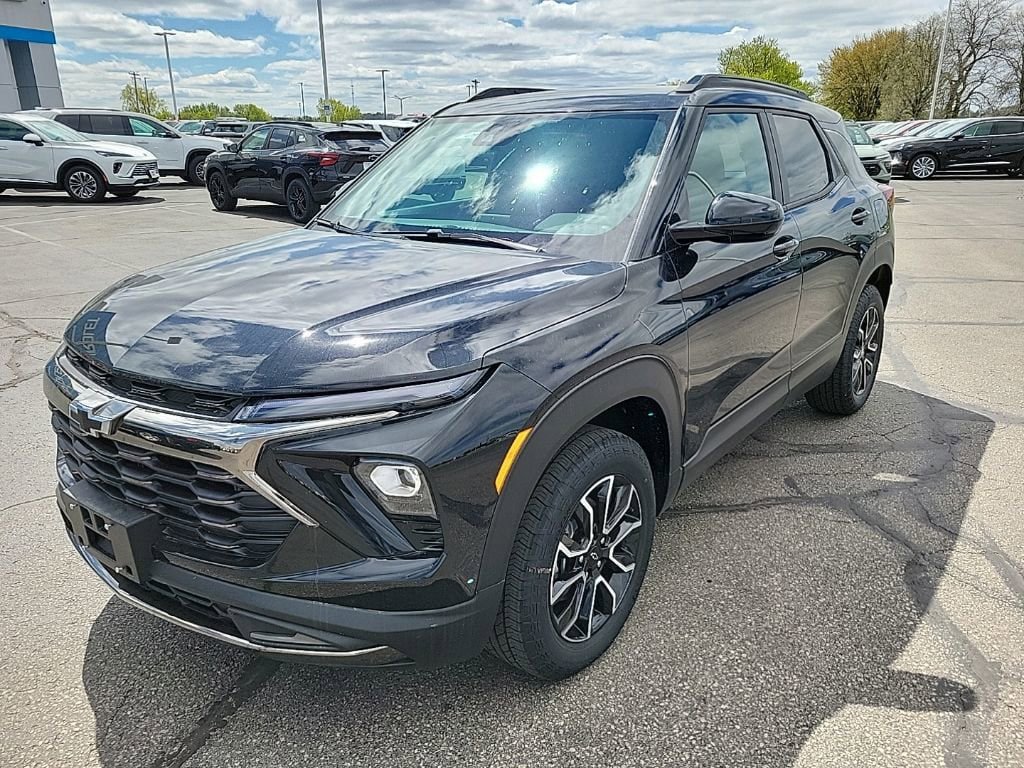 New 2026 Chevrolet TrailBlazer ACTIV w/ Convenience Package AWD/4WD image 1