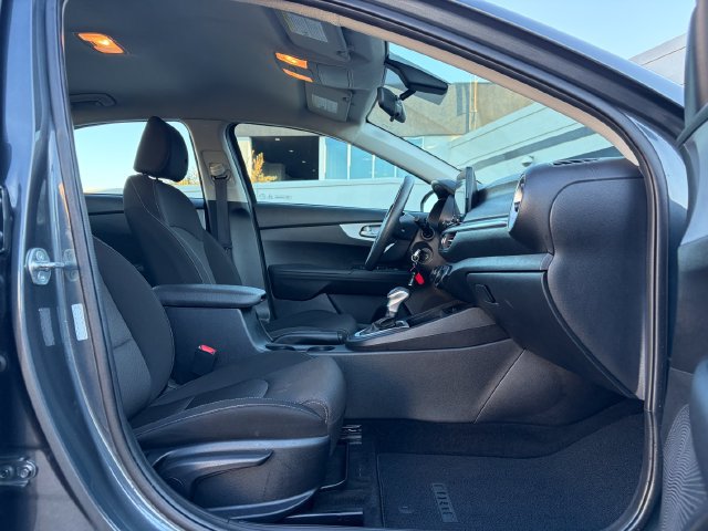 Certified 2024 Kia Forte LXS FWD image 30