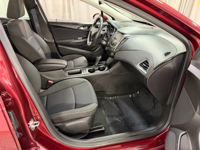 Used 2016 Chevrolet Cruze LT FWD image 7