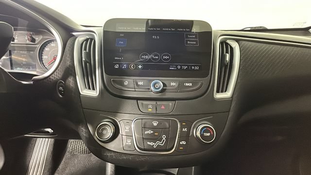 Used 2023 Chevrolet Malibu LS FWD image 23
