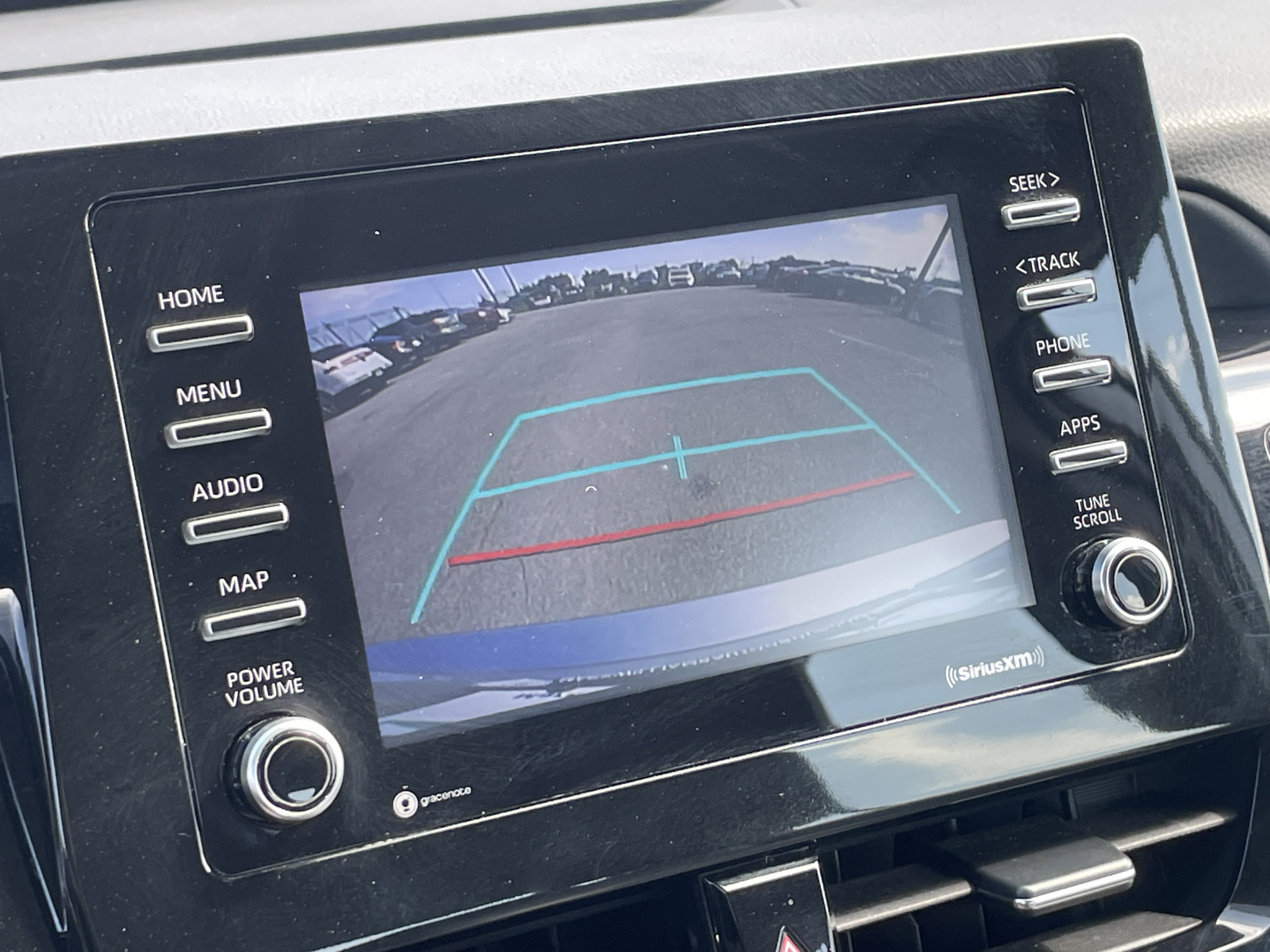 Used 2021 Toyota Camry SE FWD image 20
