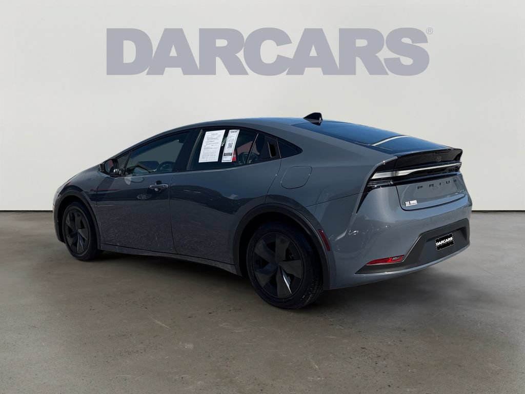 Used 2026 Toyota Prius Plug-In Hybrid FWD image 5