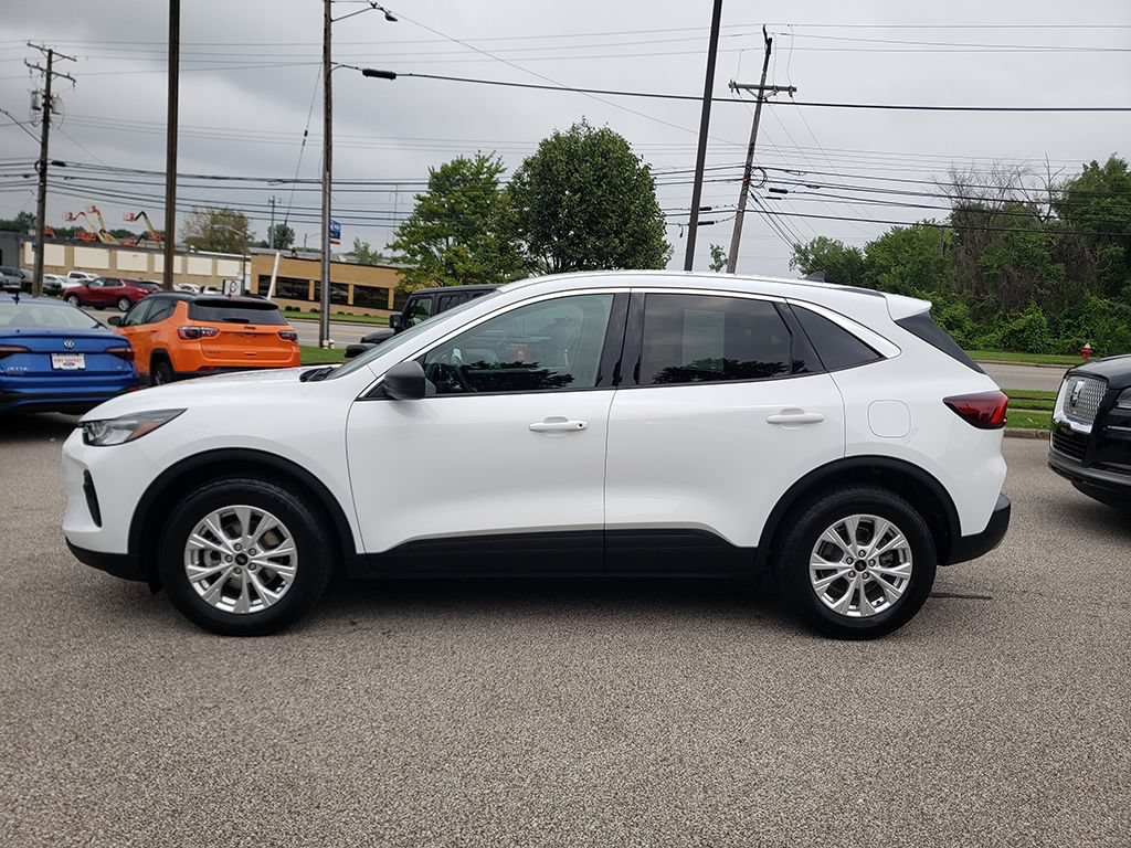 Certified 2023 Ford Escape Active AWD/4WD image 8