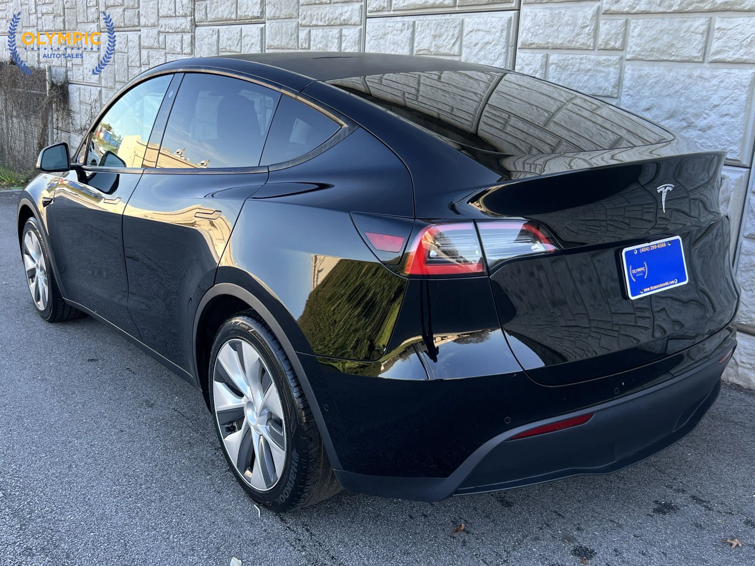 Used 2021 Tesla Model Y 2WD image 4