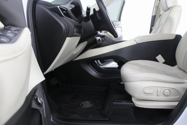 Used 2022 Buick Enclave Essence w/ Experience Buick Package image 19