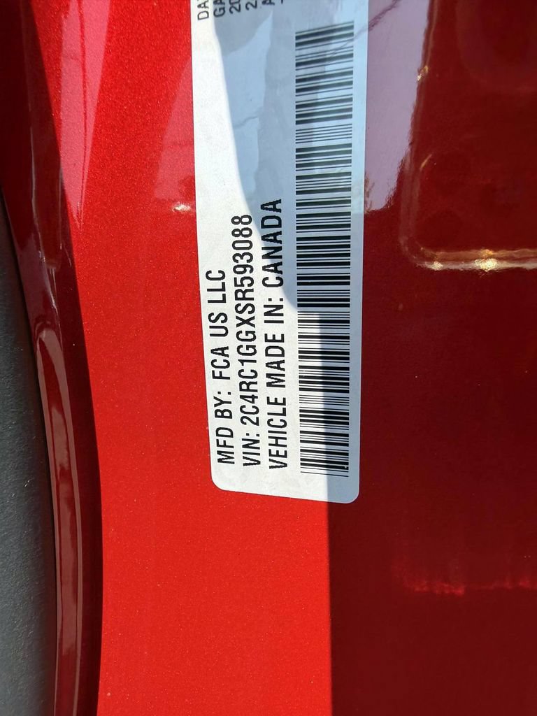 Used 2025 Chrysler Pacifica Limited FWD image 23