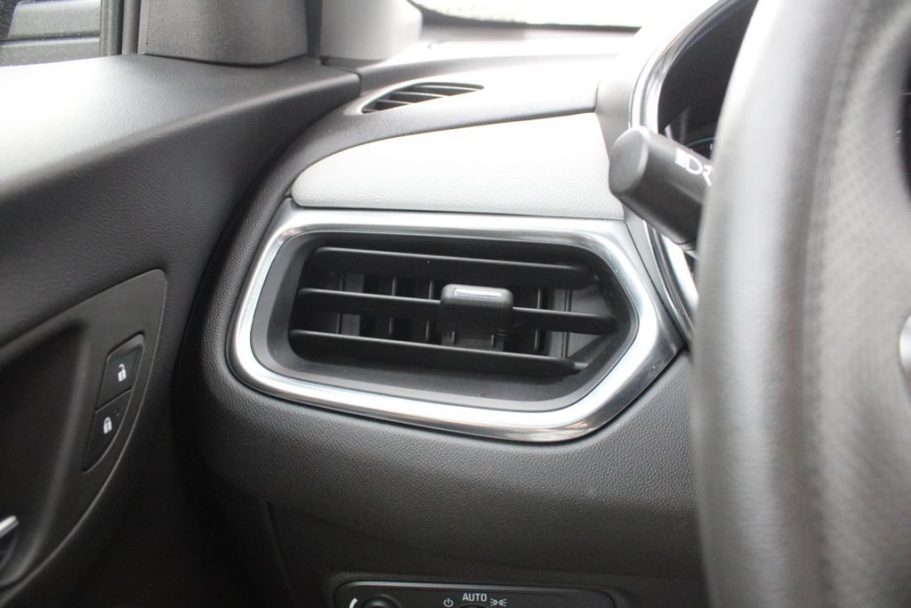 Used 2024 Chevrolet Equinox LS w/ LS Convenience Package FWD image 8