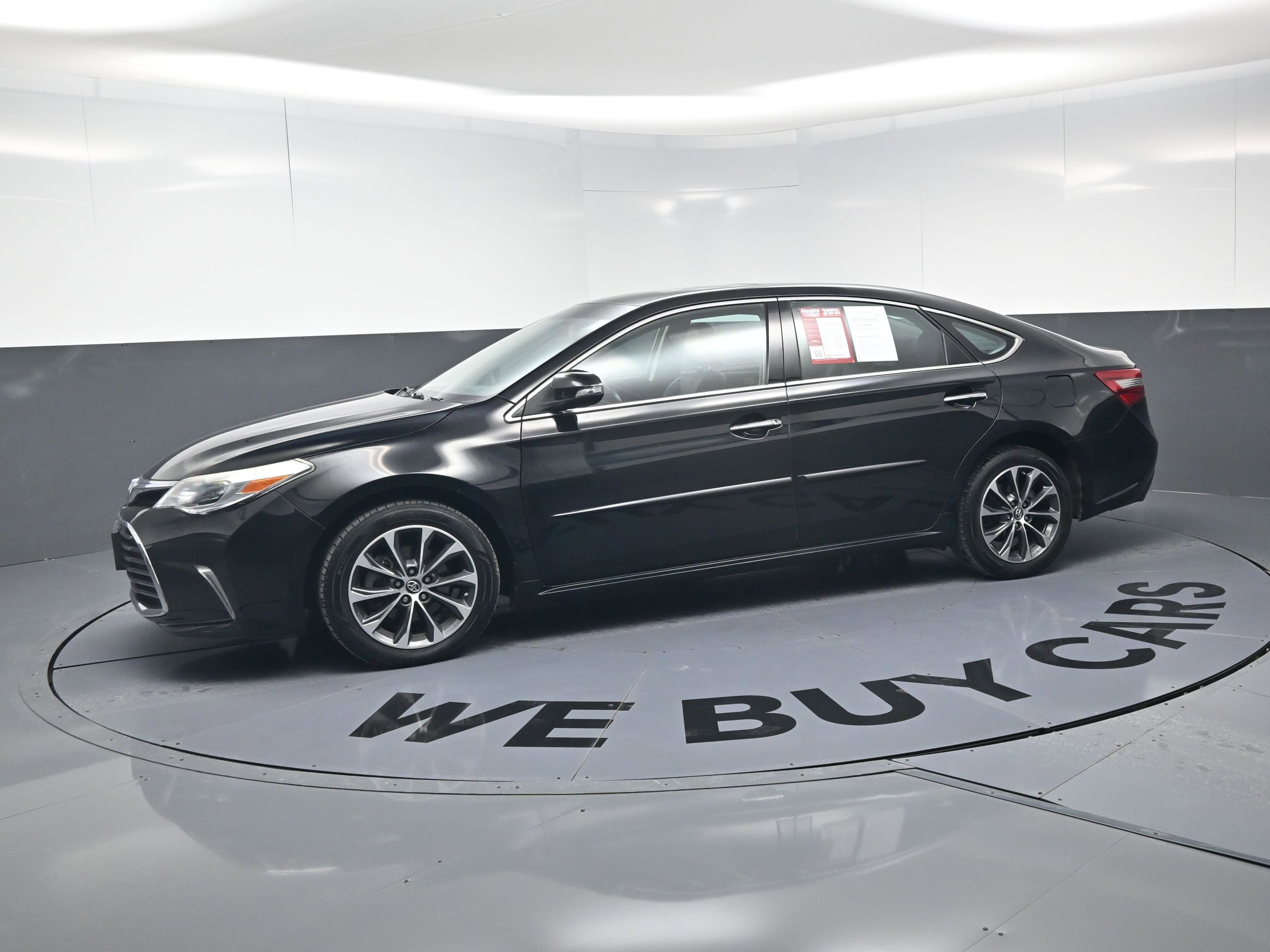 Used 2016 Toyota Avalon XLE Premium image 6