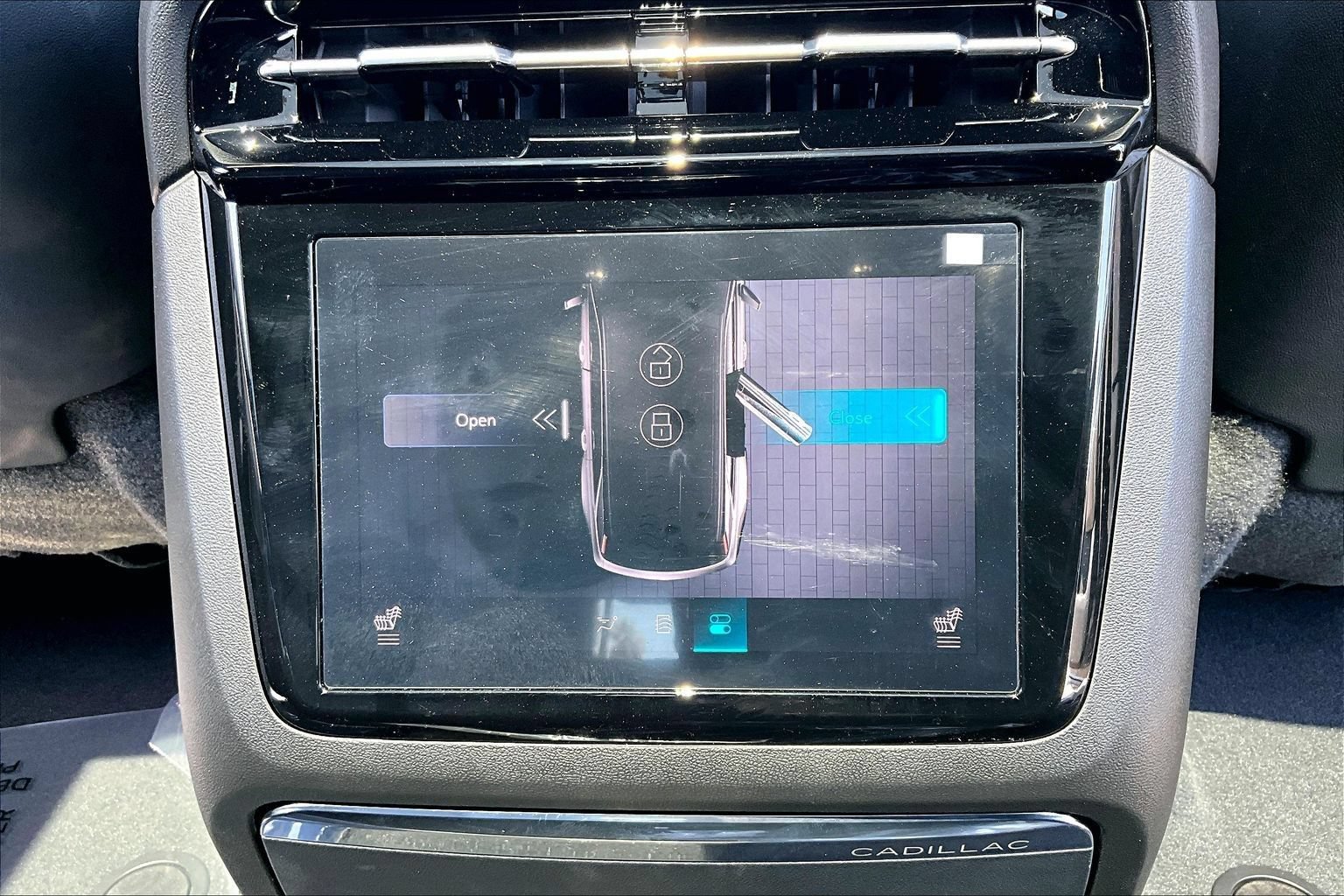 New 2026 Cadillac Escalade IQ Sport 2 w/ LPO, ONYX Package AWD/4WD image 21