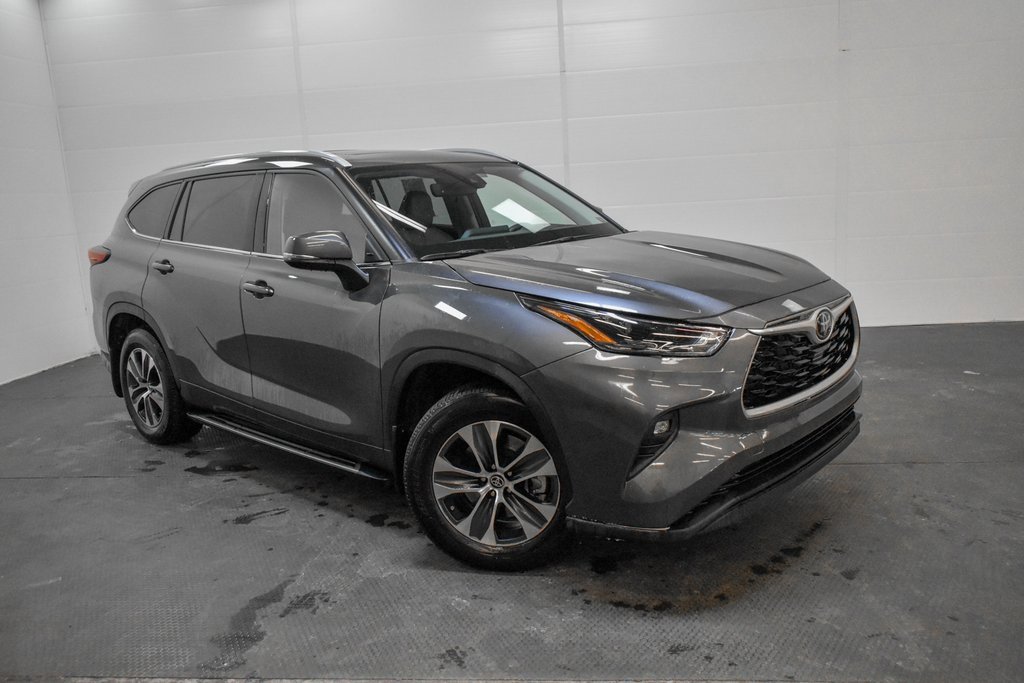 Used 2022 Toyota Highlander XLE