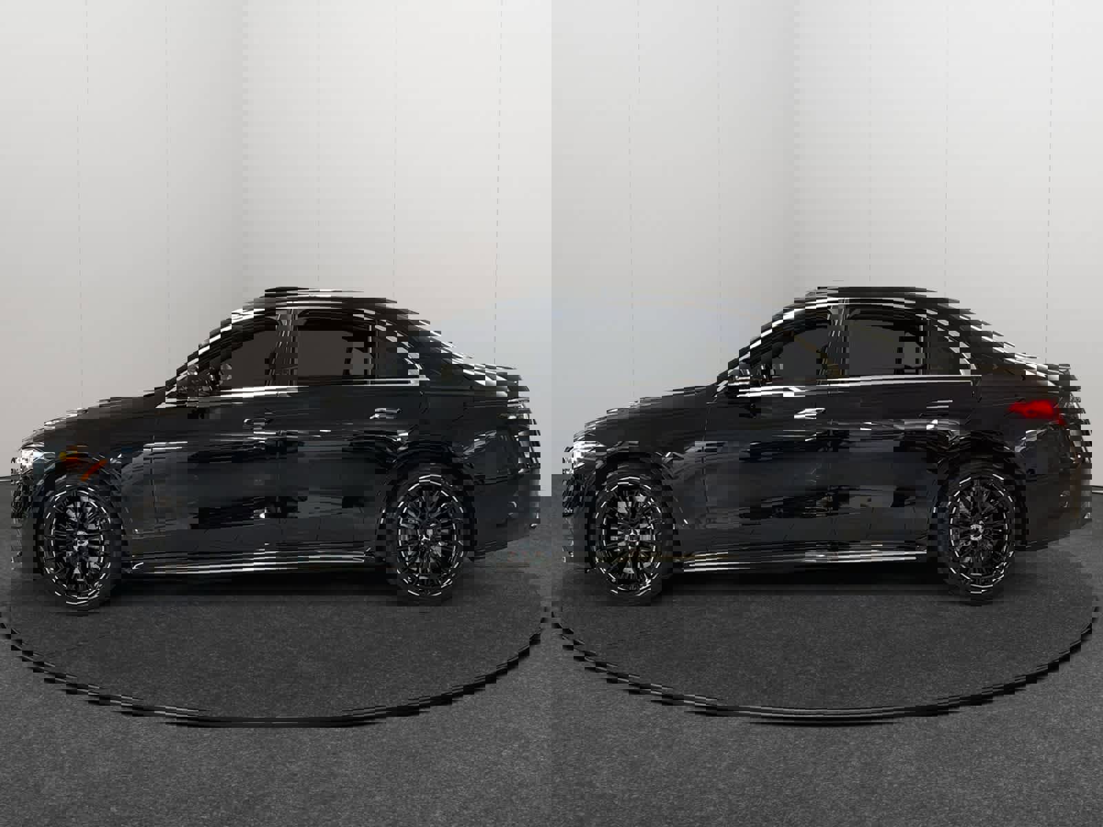 New 2026 Mercedes-Benz S 580 4MATIC Sedan image 3