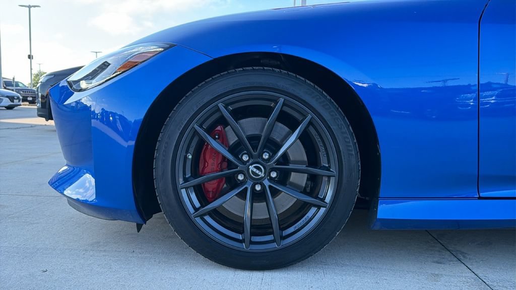 Used 2024 Nissan Z Performance w/ Floor Mat Package RWD image 9