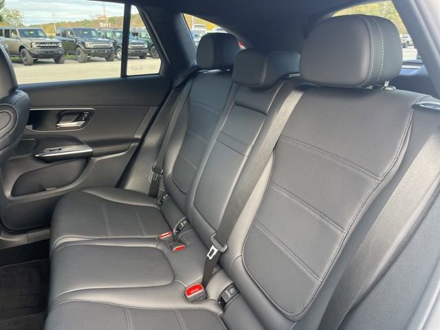 Used 2024 Mercedes-Benz GLC 300 4MATIC image 14