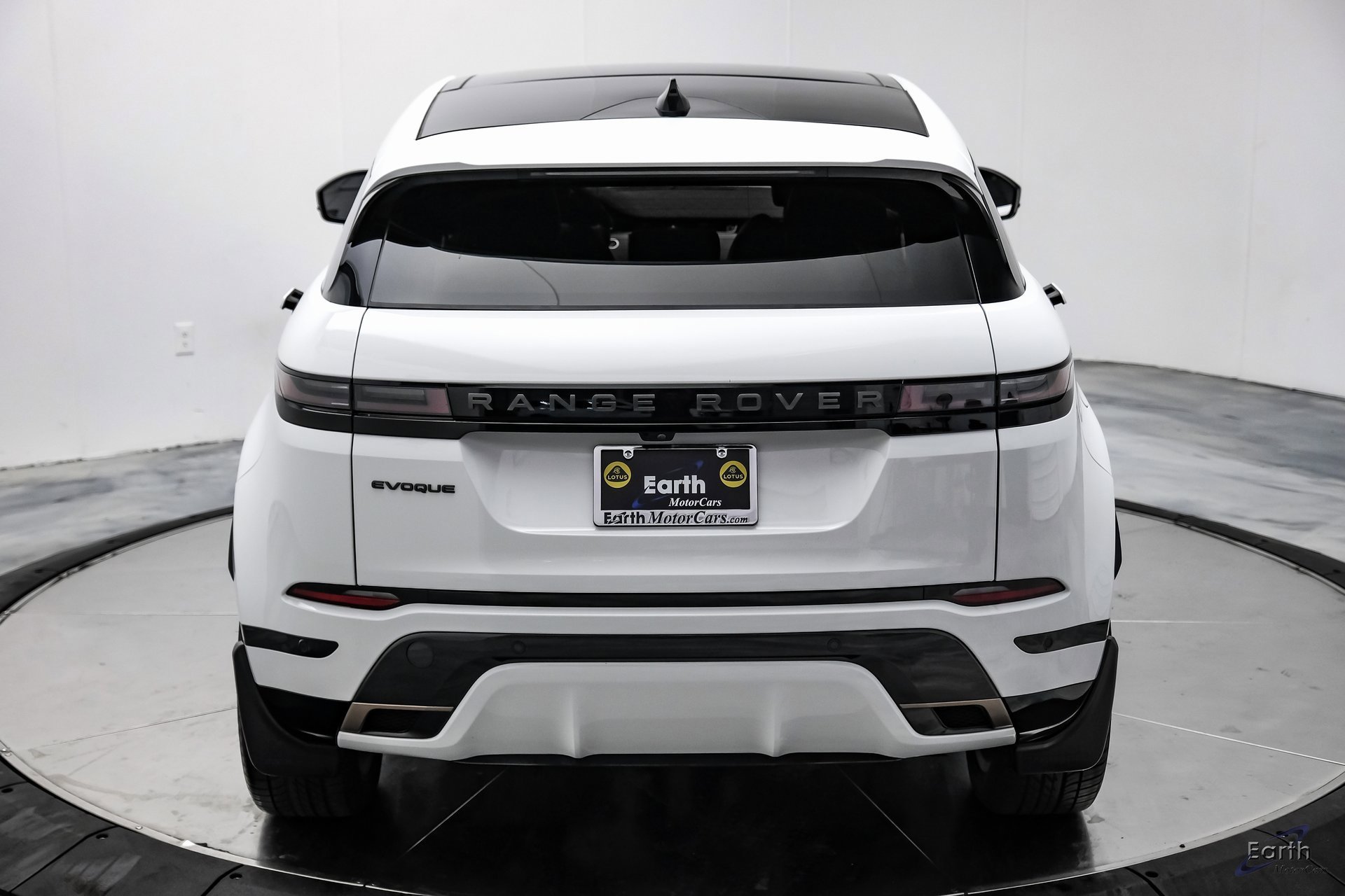 Used 2024 Land Rover Range Rover Evoque Dynamic SE image 11