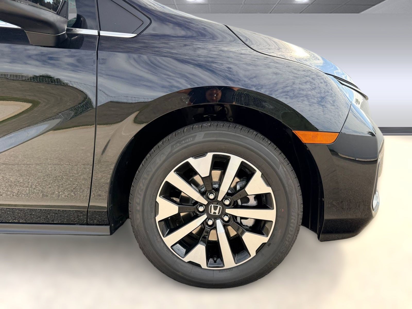 New 2026 Honda Odyssey EX-L image 10