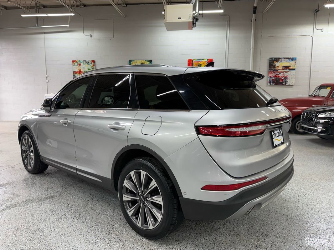 Used 2020 Lincoln Corsair Reserve w/ Equipment Group 201A image 3