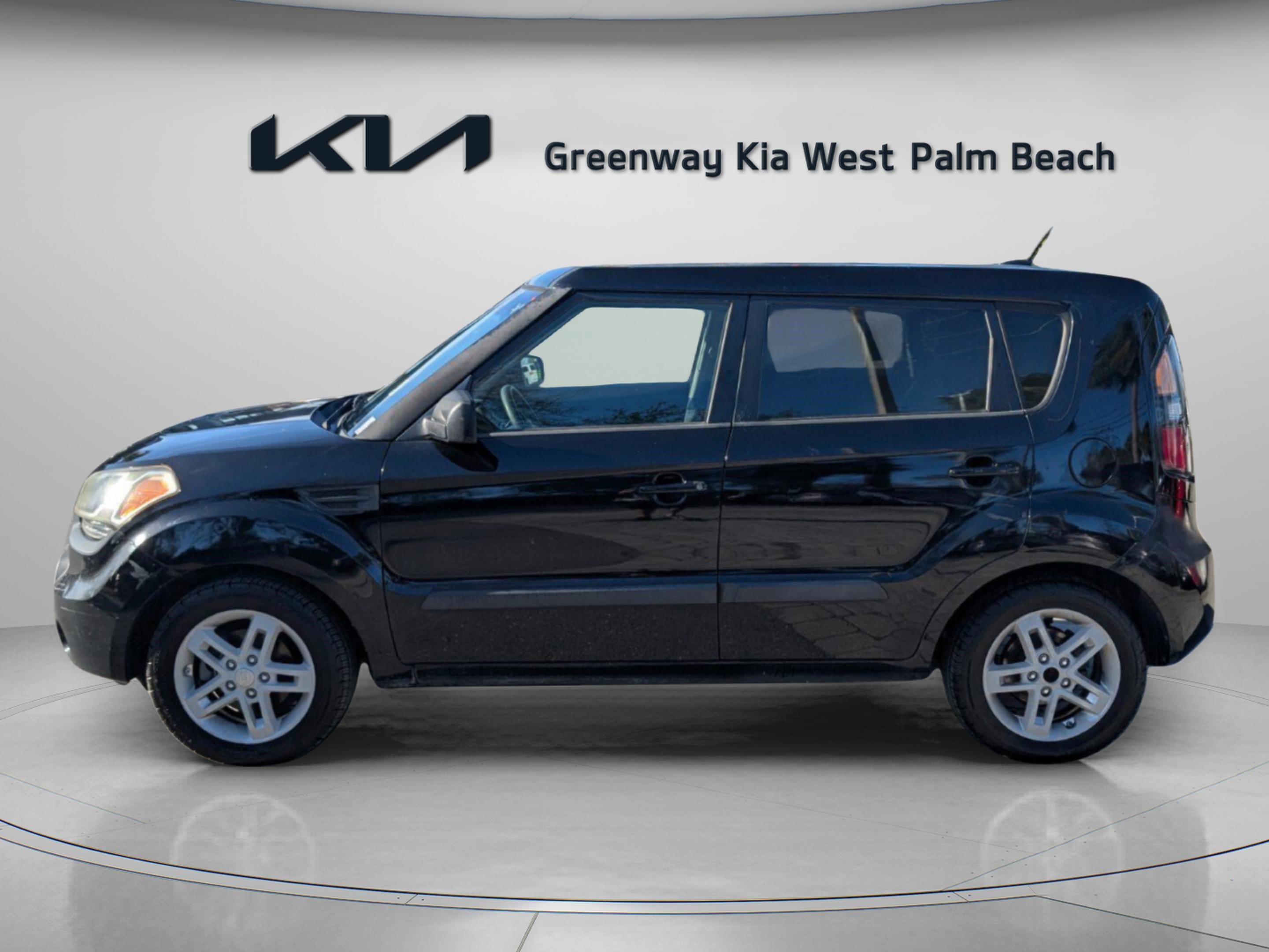 Used 2011 Kia Soul + image 4