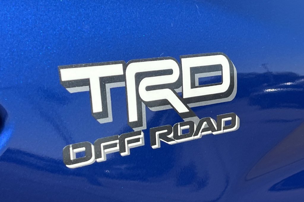 Certified 2025 Toyota Tacoma TRD Off-Road w/ TRD Off Road Upgrade Package AWD/4WD image 29