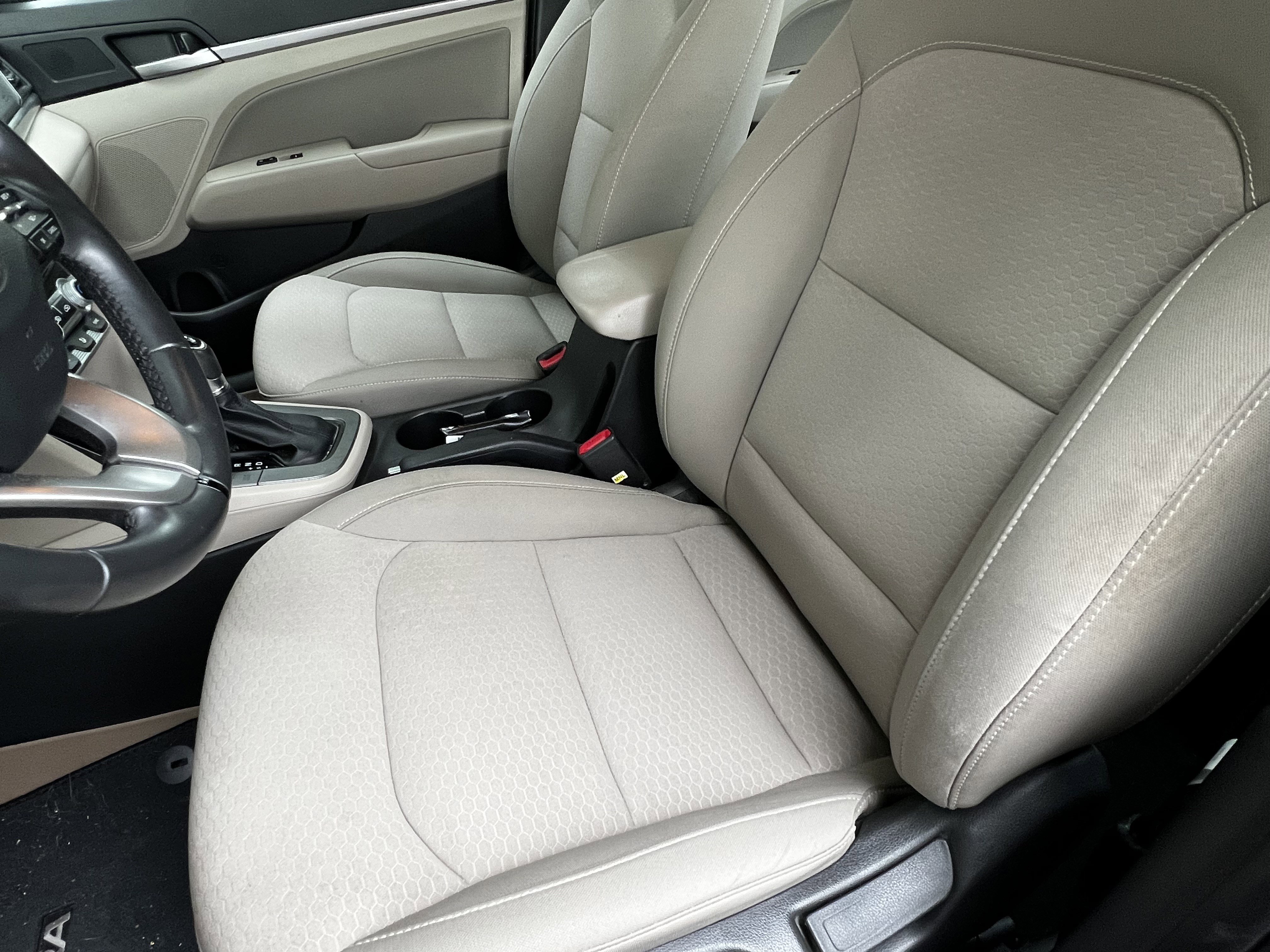 Used 2020 Hyundai Elantra Value Edition FWD image 17