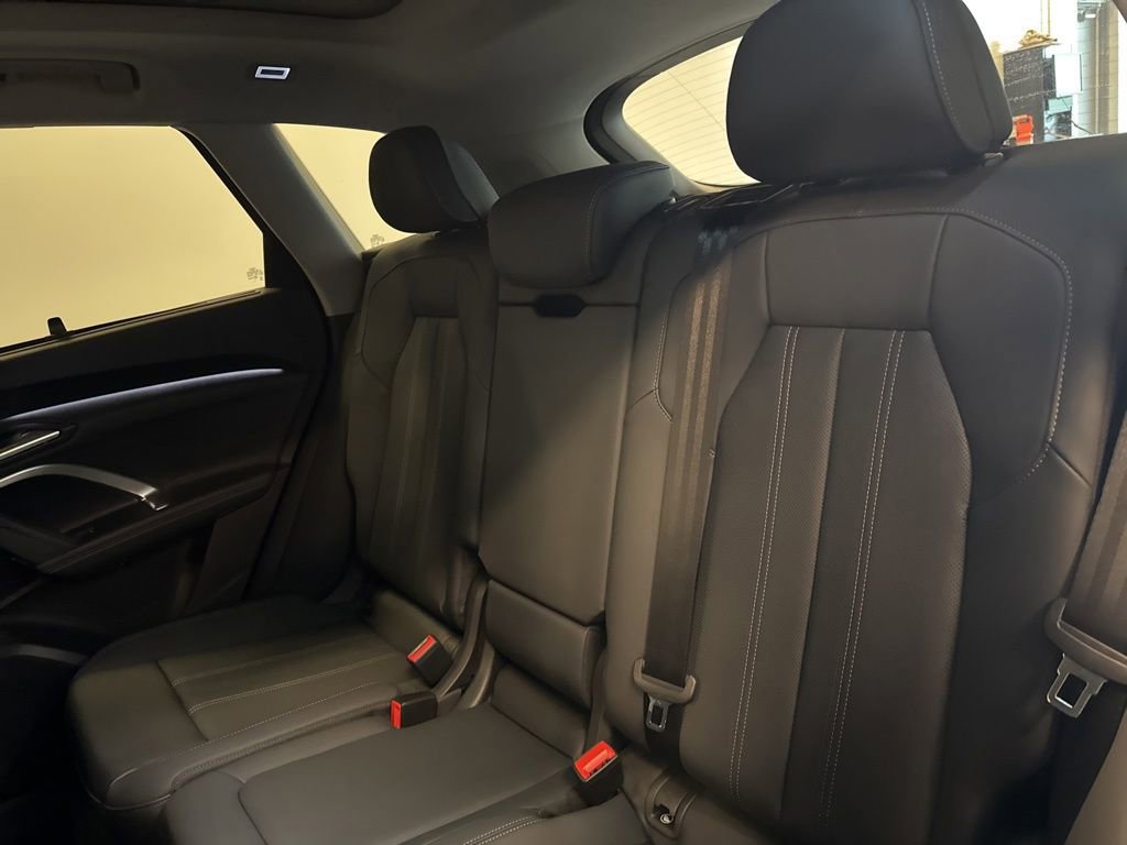 New 2025 Audi Q5 Premium Plus image 21