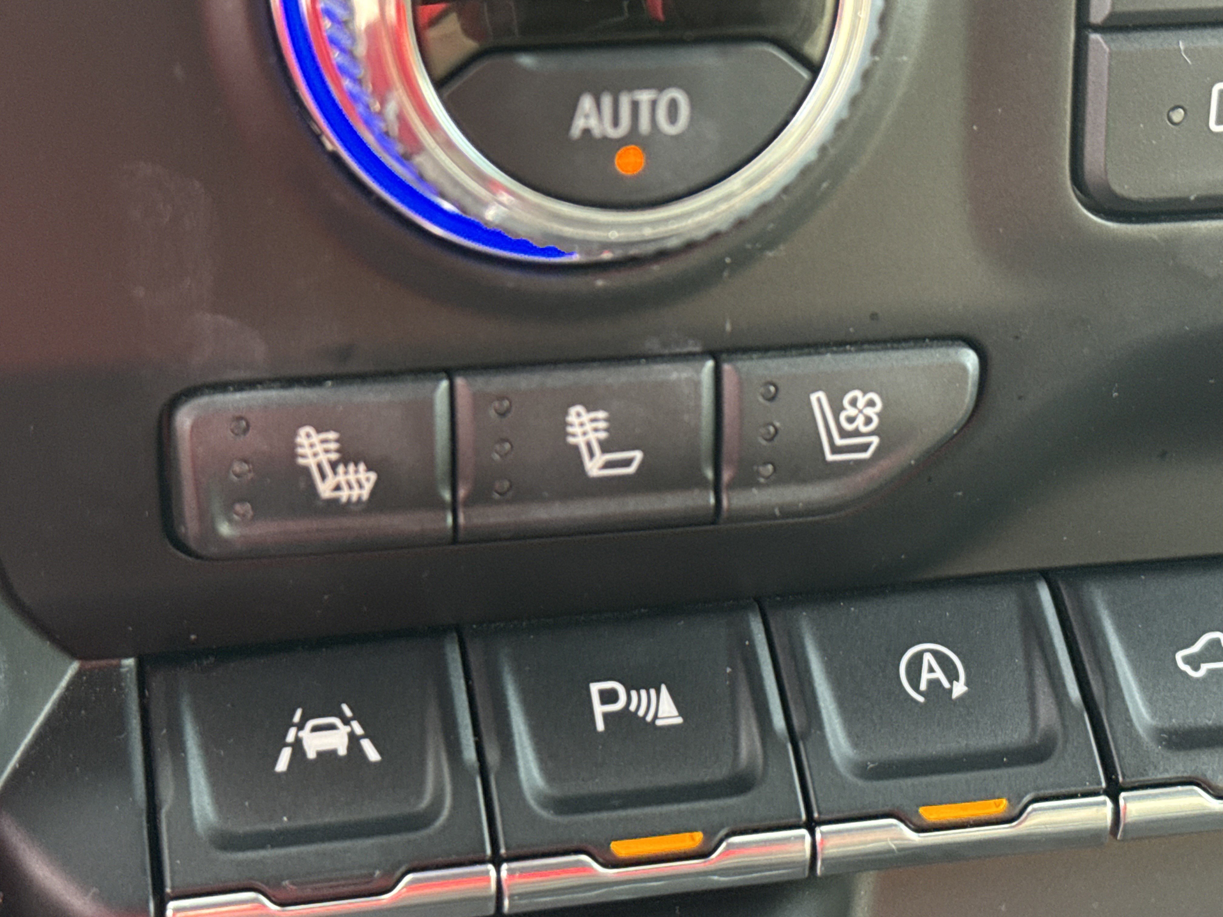 Used 2021 GMC Sierra 1500 SLT w/ SLT Premium Plus Package image 32